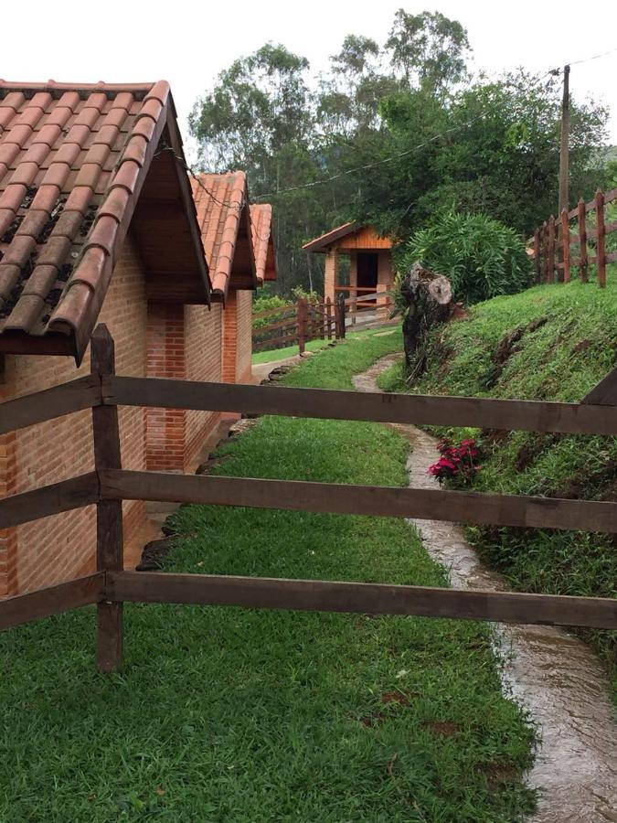 Chalés Pedacim du Céu Bueno Brandão Exterior foto